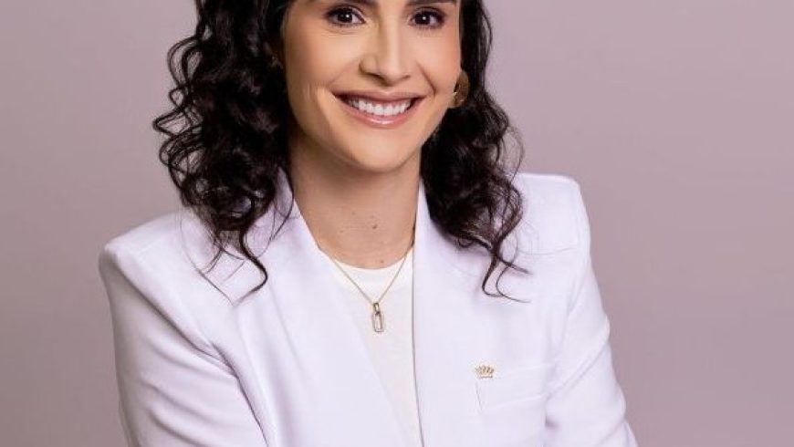 Dra. Lara Diniz